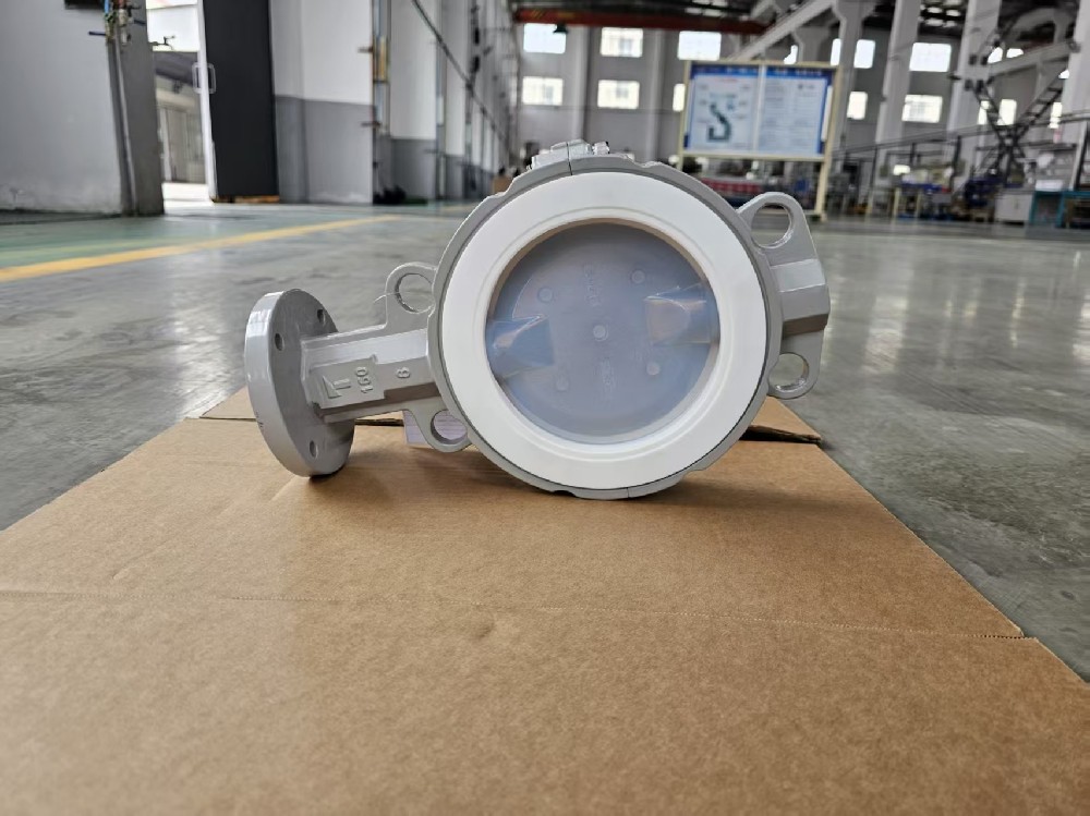 新一代衬氟蝶阀实现量产，为工业防腐流体控制提供核心解决方案
